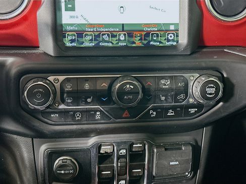 Used 2021 Jeep Gladiator Rubicon AWD/4WD image 23