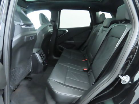 Used 2025 BMW X3 xDrive30i w/ Premium Package image 23