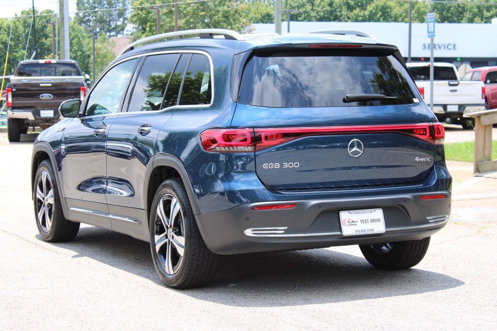 Used 2023 Mercedes-Benz EQB 300 4MATIC image 6