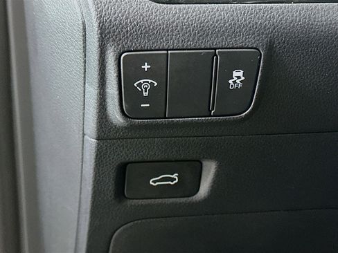 Used 2025 Kia K5 LXS image 17