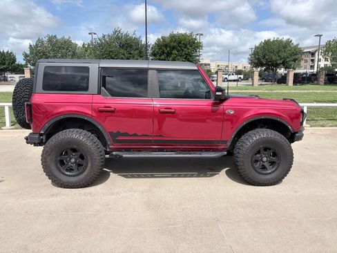 Used 2021 Ford Bronco Wildtrak AWD/4WD image 3