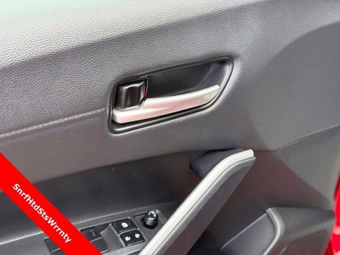 Used 2023 Toyota Corolla Cross XLE w/ Convenience Package image 18