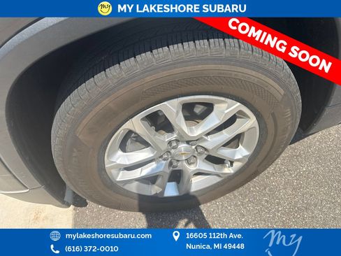 Used 2018 Chevrolet Traverse LT AWD/4WD image 11