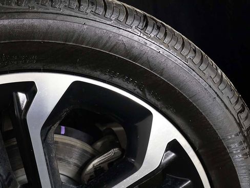 Used 2023 Jeep Compass Limited image 22