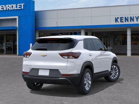 New 2026 Chevrolet TrailBlazer LS image 4
