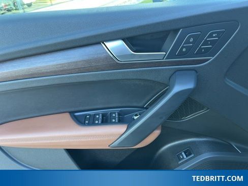 Used 2022 Audi Q5 2.0T Prestige w/ Prestige Package image 42