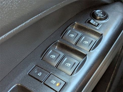 Used 2022 Chevrolet Colorado LT w/ Luxury Package image 23