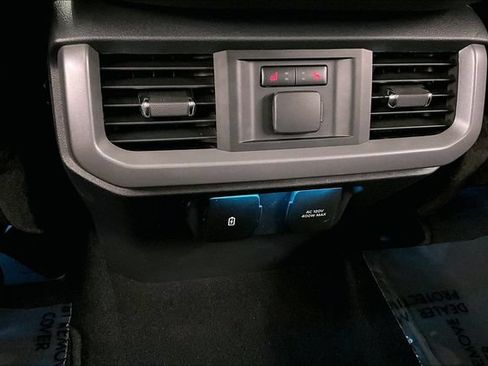 Used 2023 Ford F150 Lariat w/ Equipment Group 502A High AWD/4WD image 34