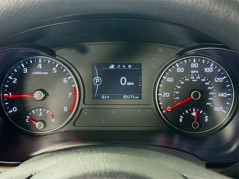 Used 2018 Kia Optima LX w/ 17" Alloy Wheels Package image 12