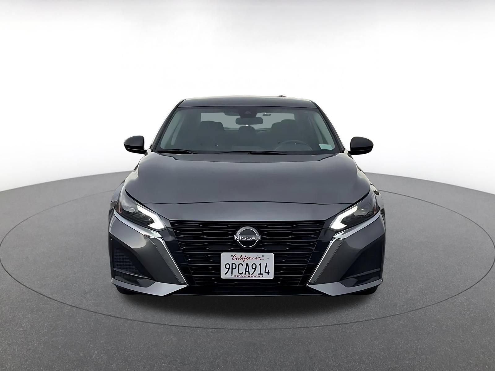 Used 2025 Nissan Altima 2.5 SV FWD image 4