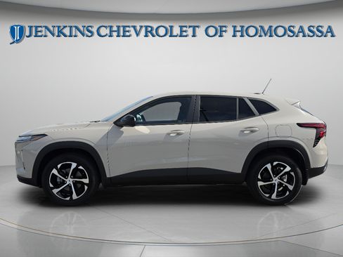 New 2026 Chevrolet Trax RS w/ Driver Confidence Package FWD image 9