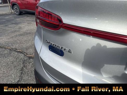 Used 2023 Hyundai Santa Fe SEL image 5