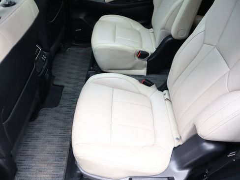 Used 2024 Subaru Ascent Limited w/ Technology Package image 42