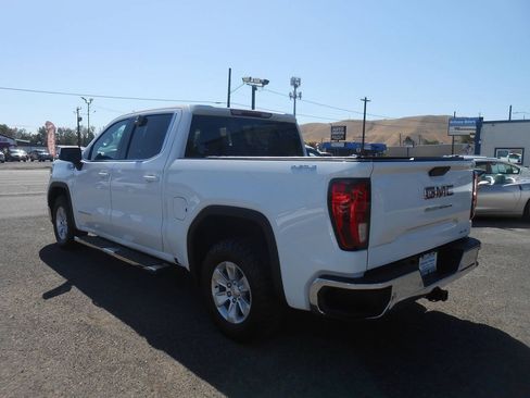 Used 2020 GMC Sierra 1500 SLE w/ Driver Alert Package I AWD/4WD image 7