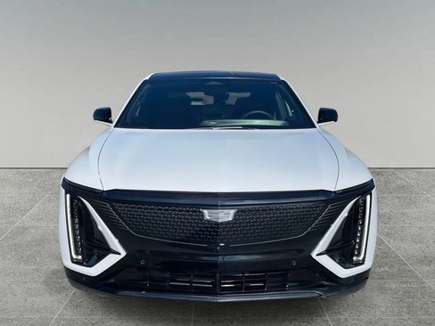 New 2026 Cadillac Lyriq Sport image 8