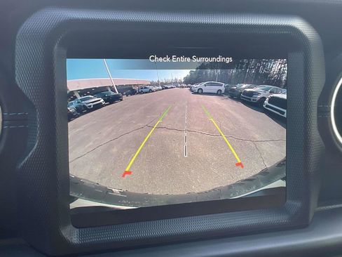 Certified 2022 Jeep Wrangler Unlimited Rubicon 4xe w/ Cold Weather Group image 35