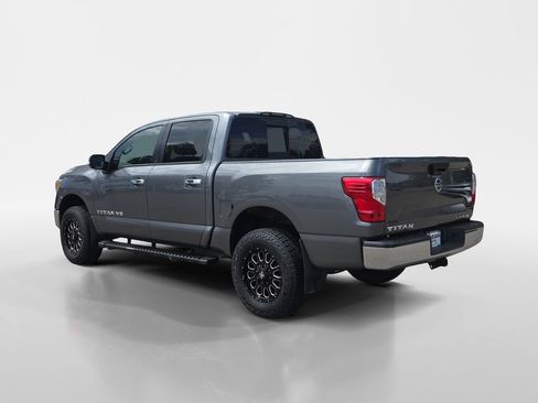 Used 2019 Nissan Titan SV AWD/4WD image 3