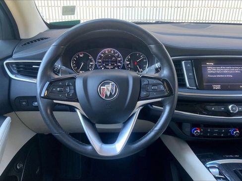 Used 2023 Buick Enclave Avenir image 5