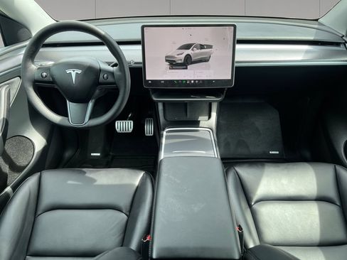 Used 2023 Tesla Model Y Performance AWD/4WD image 12