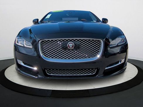 Used 2019 Jaguar XJ L Portfolio image 8