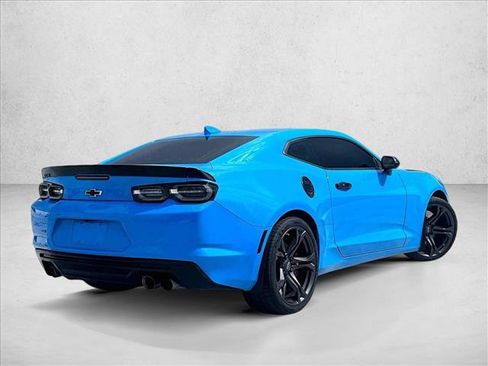 Used 2022 Chevrolet Camaro SS RWD image 2