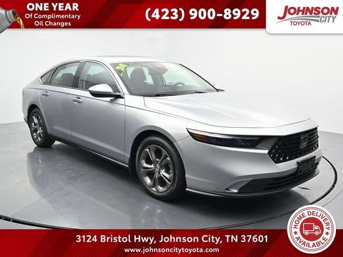 Used 2024 Honda Accord EX image 1