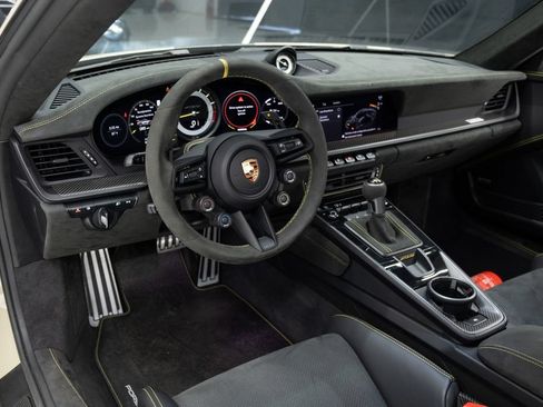 Used 2024 Porsche 911 GT3 RS RWD image 36