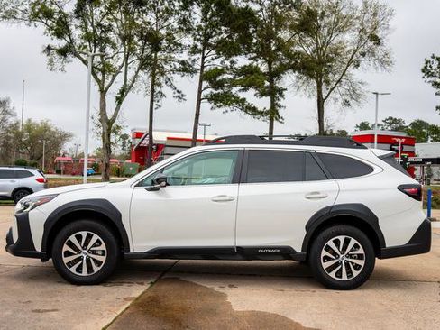 Certified 2025 Subaru Outback Premium image 2