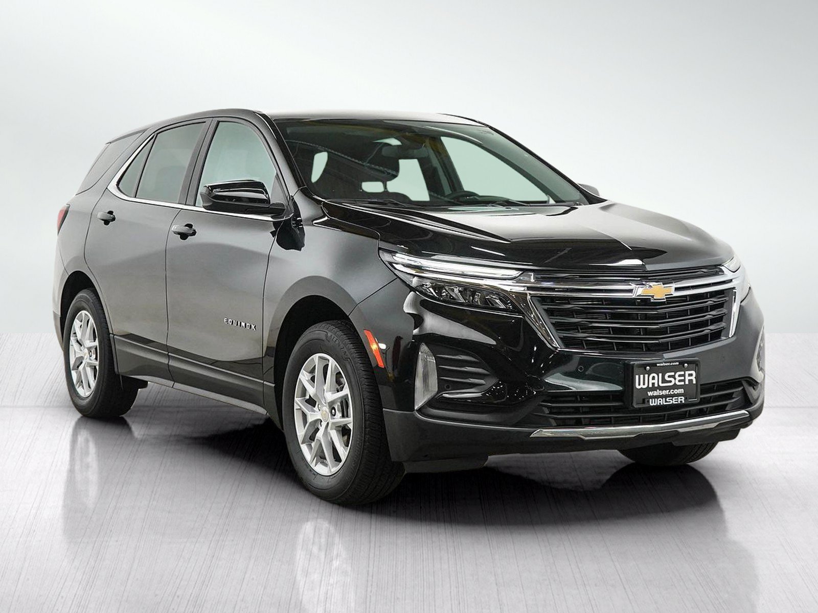 Used 2024 Chevrolet Equinox LT AWD/4WD image 7