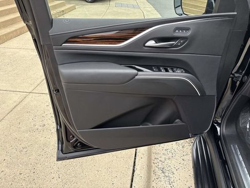 Used 2024 Cadillac Escalade ESV Premium Luxury w/ LPO, Floor Liner Package AWD/4WD image 29
