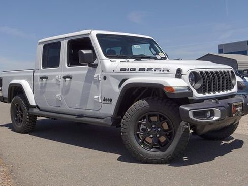 New 2025 Jeep Gladiator Sport image 6