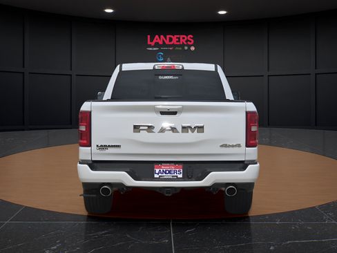 Used 2026 RAM 1500 Laramie AWD/4WD image 3