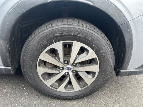 Used 2020 Subaru Outback Premium image 18