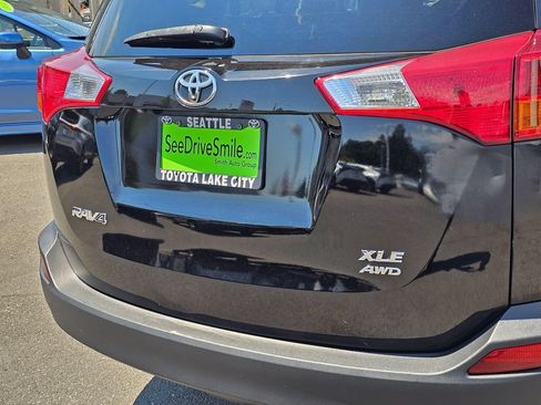 Used 2013 Toyota RAV4 XLE AWD/4WD image 13