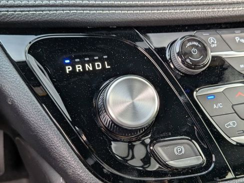 New 2026 Chrysler Pacifica Limited image 30