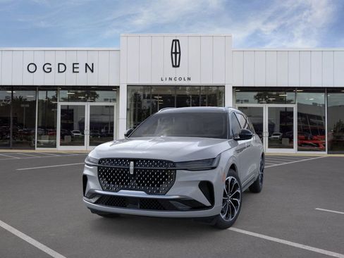 New 2026 Lincoln Nautilus Reserve image 2