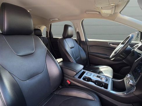 Used 2022 Ford Edge Titanium w/ Equipment Group 301A AWD/4WD image 15