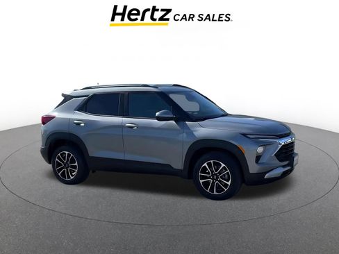 Used 2025 Chevrolet TrailBlazer LT image 1