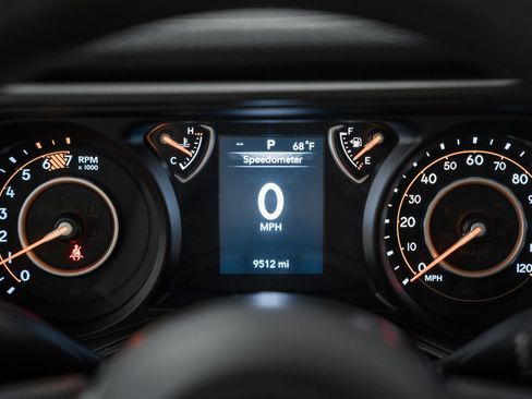 Used 2024 Jeep Wrangler Sport image 43