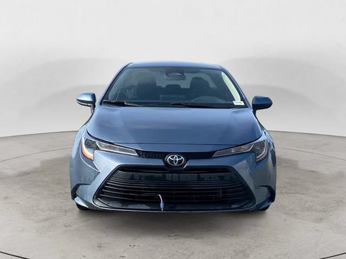 Used 2024 Toyota Corolla LE FWD image 2