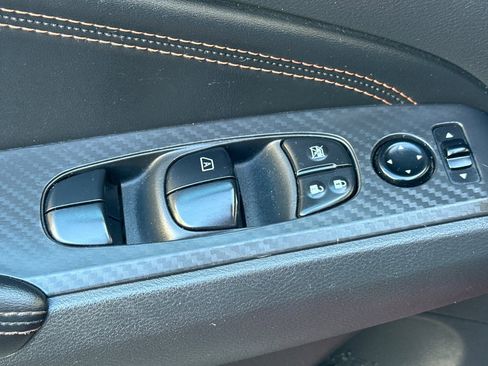 Used 2021 Nissan Altima 2.5 SR w/ SR Premium Package image 12