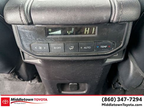 Certified 2024 Toyota Grand Highlander AWD image 29