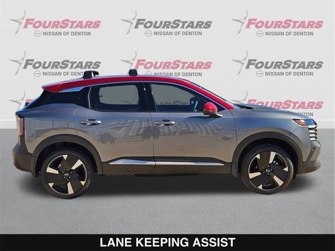 New 2026 Nissan Kicks SR image 3