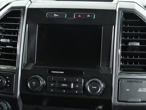 Used 2020 Ford F150 XLT w/ Equipment Group 302A Luxury AWD/4WD image 9