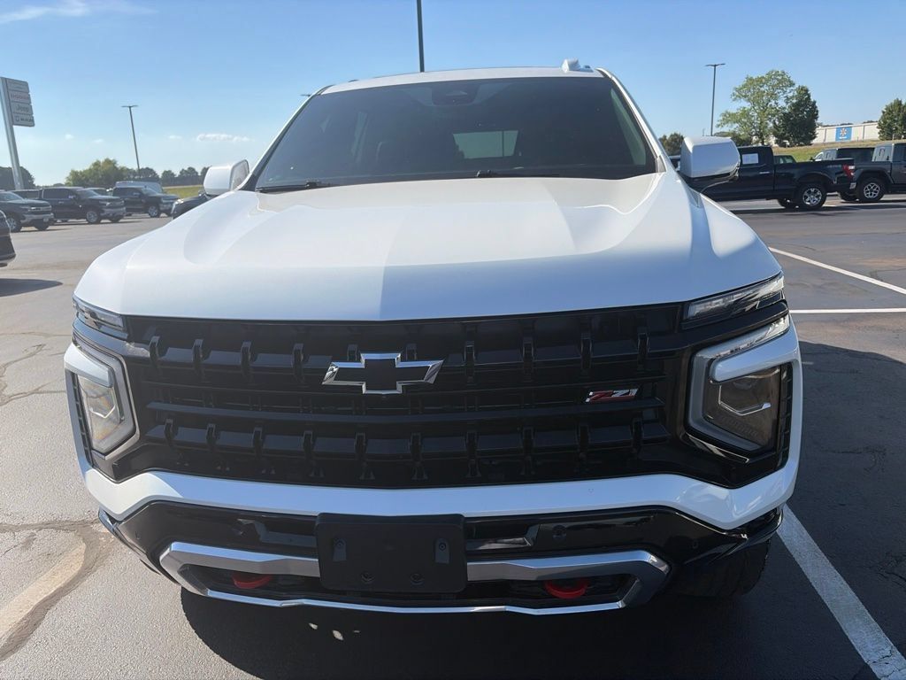 Used 2025 Chevrolet Tahoe Z71 w/ Comfort Package AWD/4WD image 2