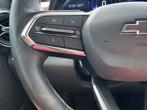 Used 2025 Chevrolet Equinox ACTIV w/ Safety and Technology Package AWD/4WD image 13