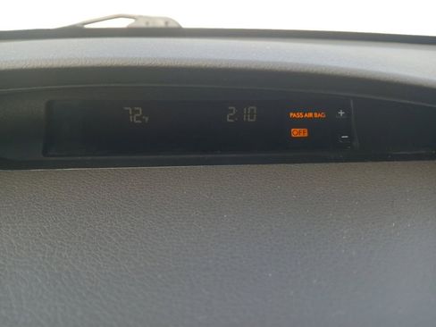 Used 2010 Subaru Forester 2.5X Premium image 28