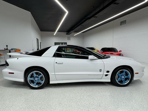 Used 1999 Pontiac Firebird Formula RWD image 18