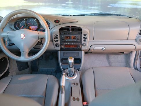 Used 2004 Porsche 911 Carrera RWD image 18
