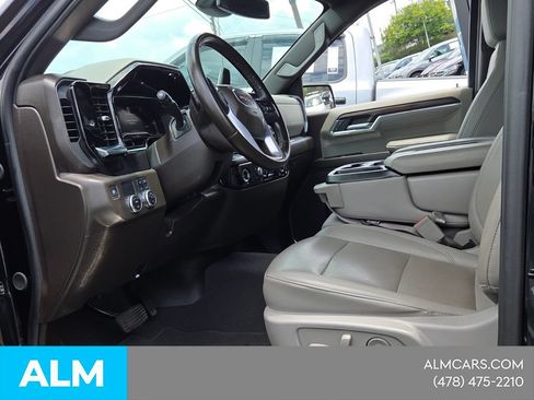 Used 2024 GMC Sierra 1500 SLT RWD image 5